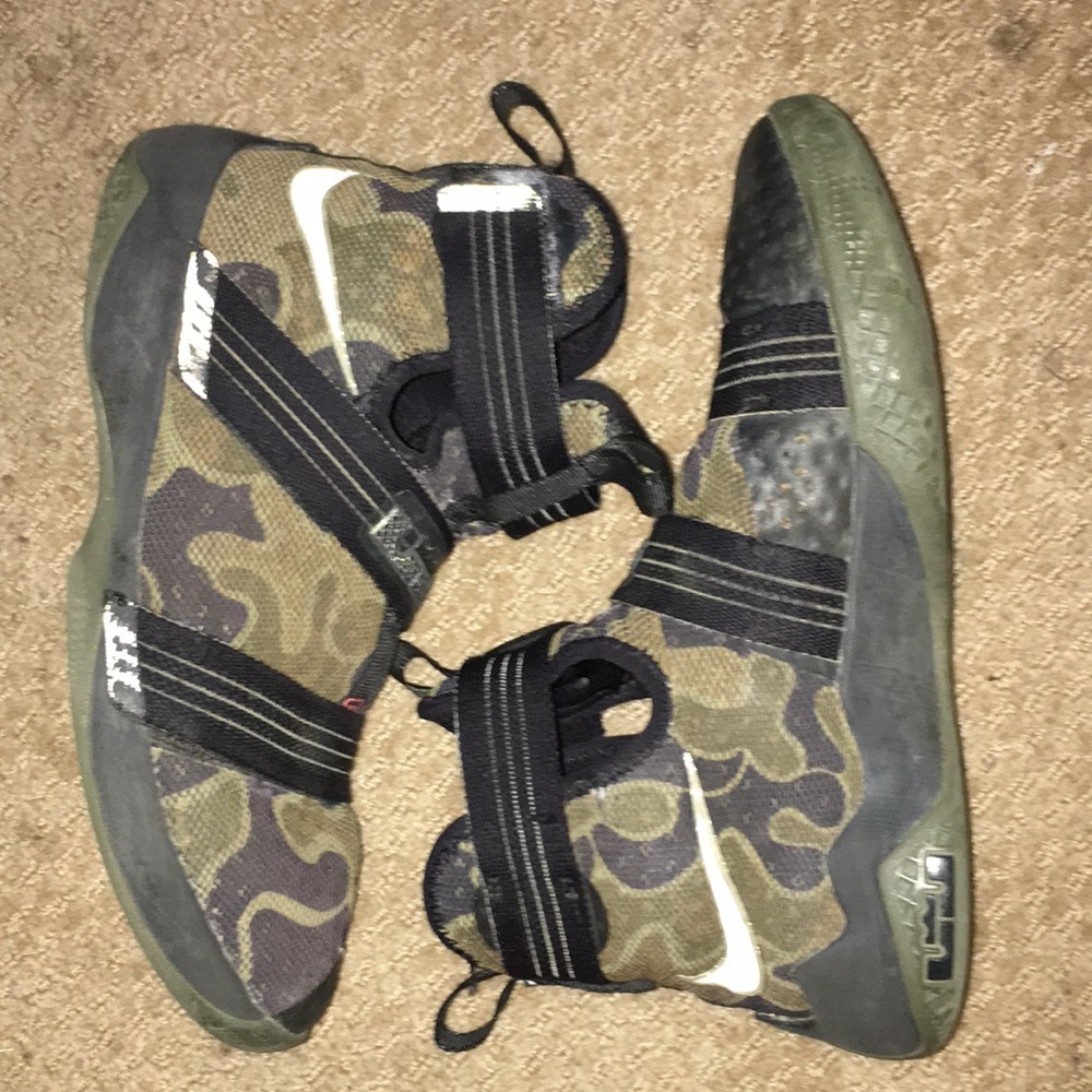 Lebron Soldier 10’s